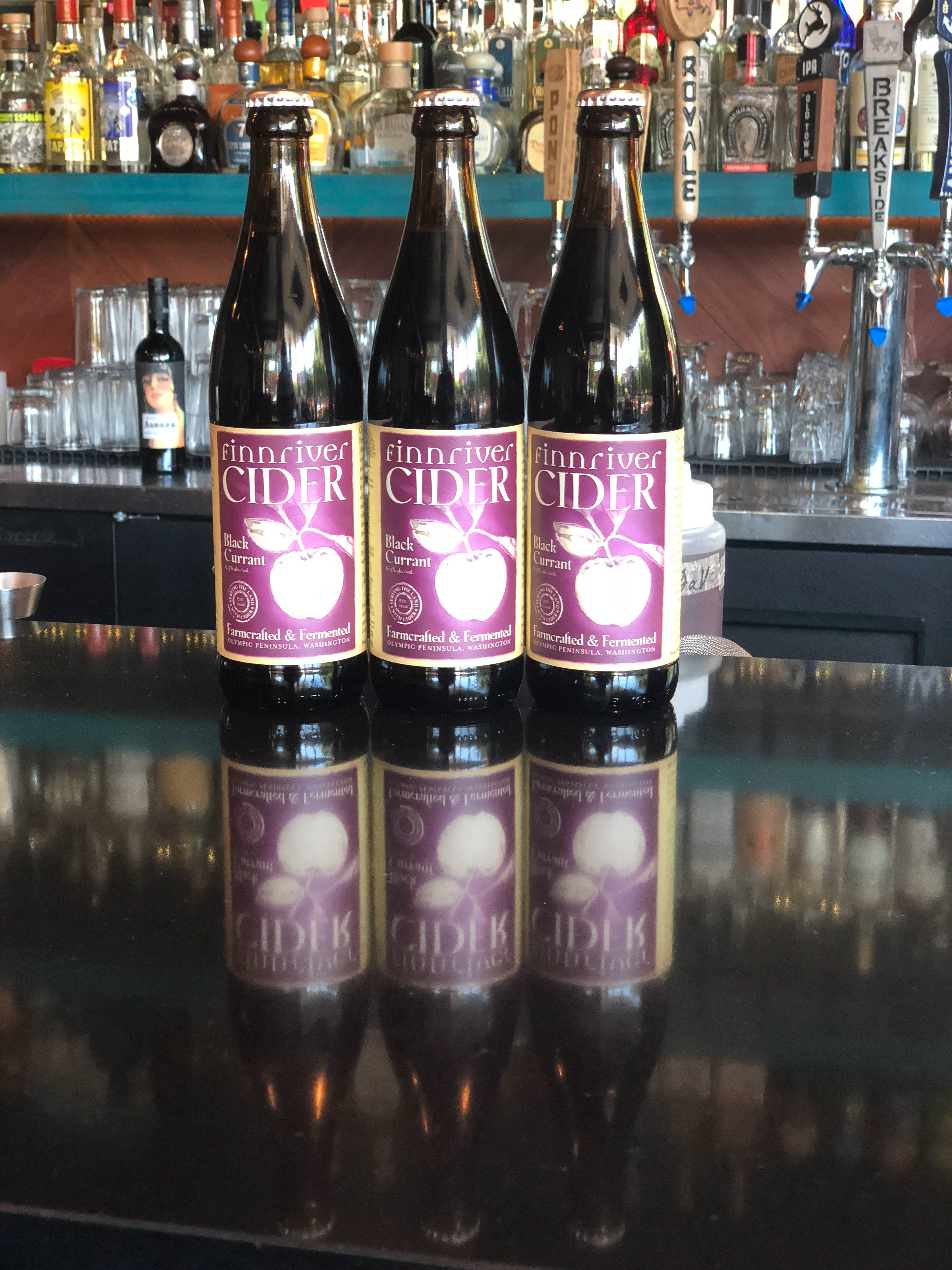 Oregon Cider Week: Black Currant Cider Cocktail Night Verde Cocina on Mississippi hosted by Steven Shomler