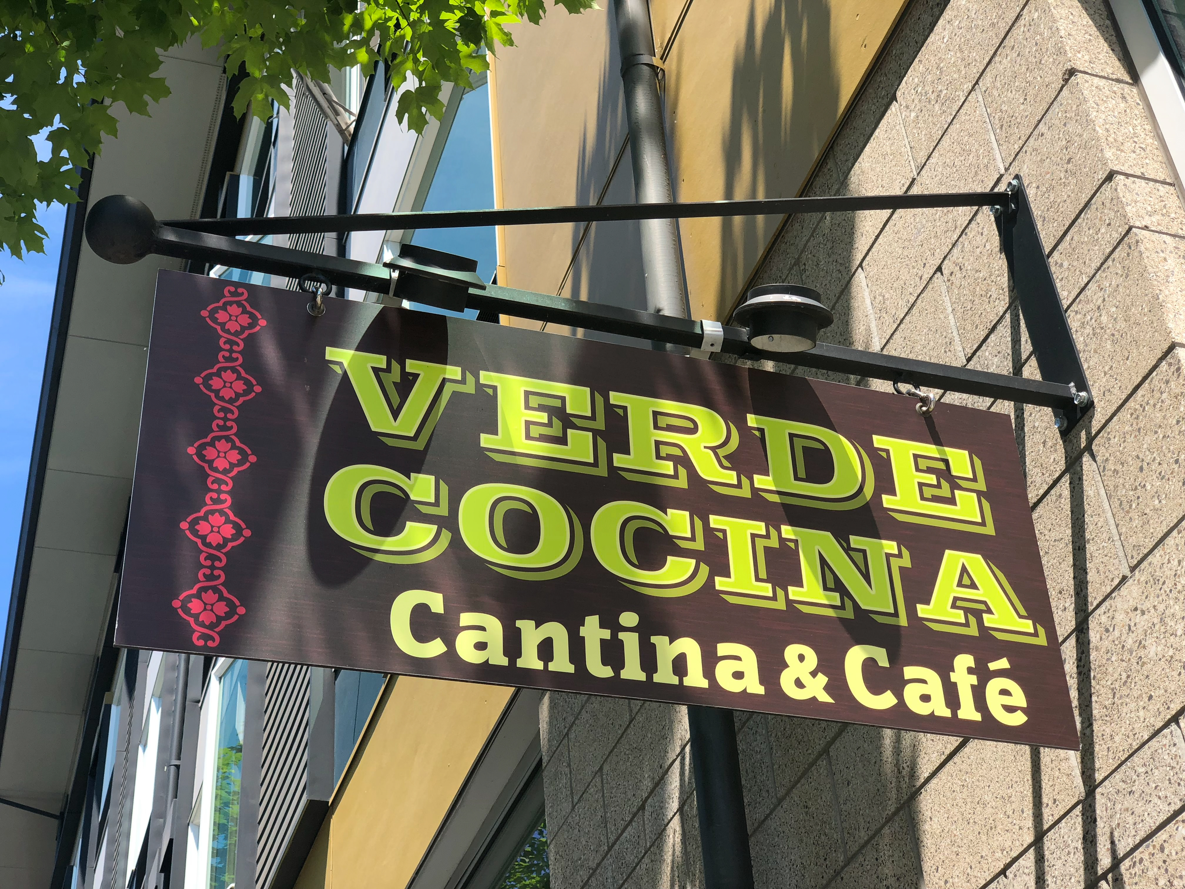 Oregon Cider Week: Black Currant Cider Cocktail Night Verde Cocina on Mississippi hosted by Steven Shomler